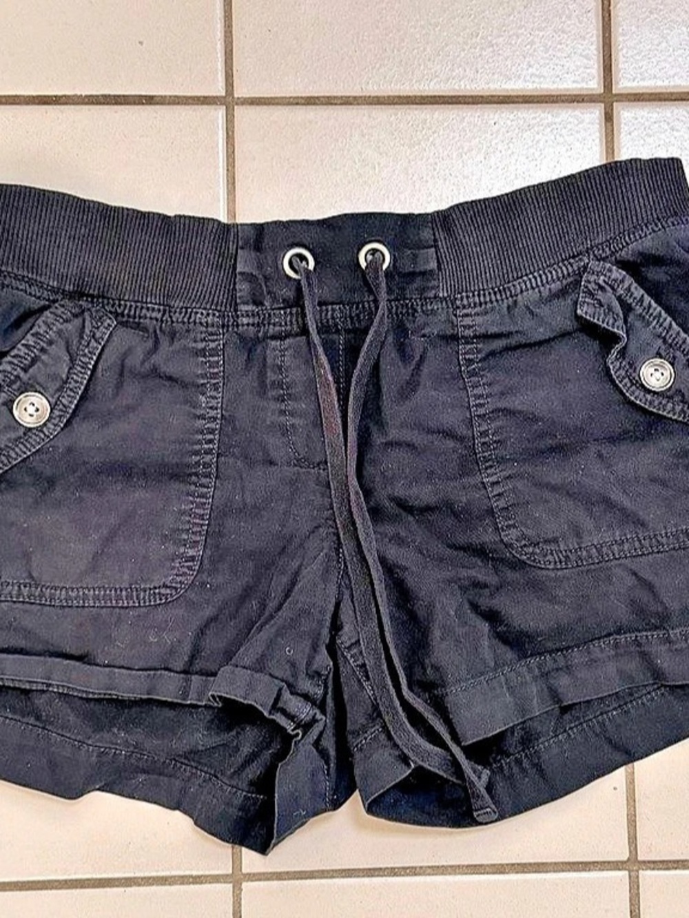LOFT Cargo Shorts in Black Size 2